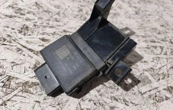 Audi A6 S6 C8 4K Fuel injection pump control unit/module 4K0906121C