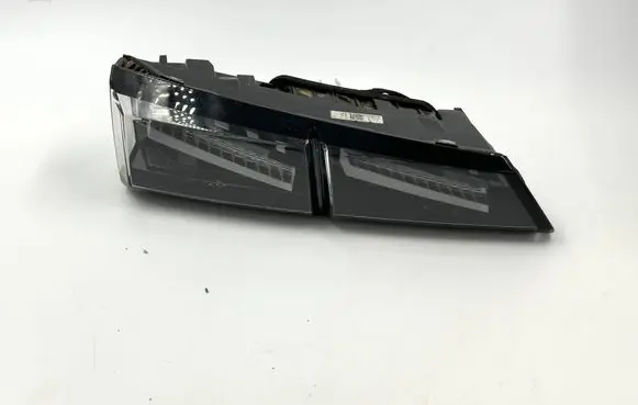 Peugeot 308 Tailgate rear/tail lights 9835300480