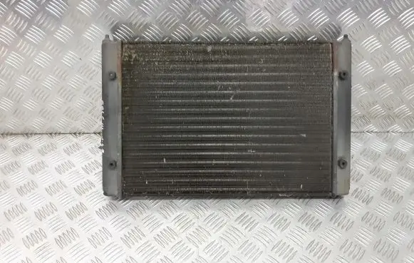 Volkswagen Golf III Coolant radiator