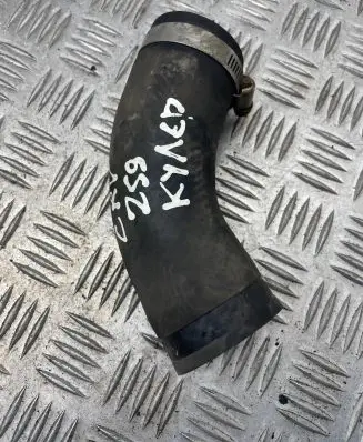 Honda CR-V Intercooler hose/pipe