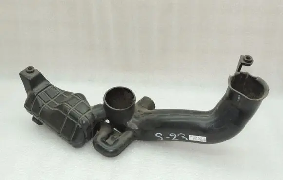 Opel Insignia B Air intake hose/pipe 1388154G20
