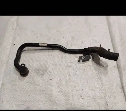 Volkswagen PASSAT B8 Engine coolant pipe/hose 065AJ 04L121 VWJG
