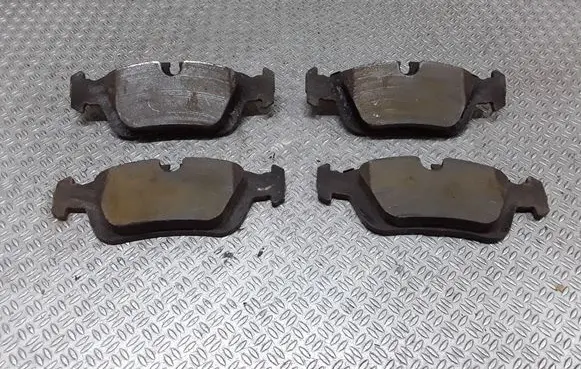 BMW 3 E46 Brake pads (front) 