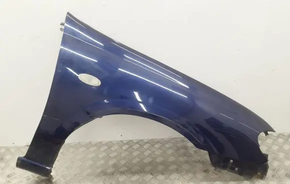 Nissan Almera N16 Fender
