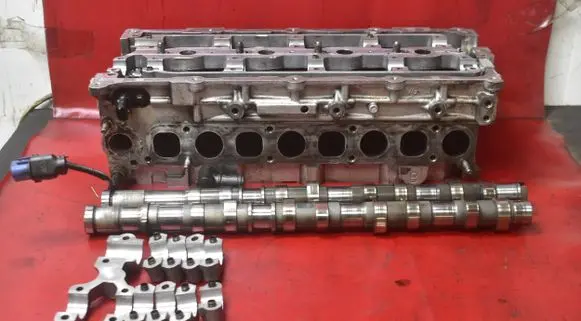 KIA Sorento Engine head VGT-3