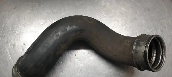 Mercedes-Benz E W211 Intercooler hose/pipe A2115282282