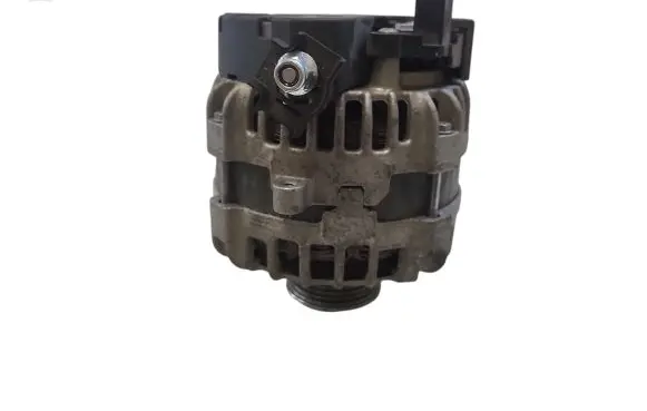 Mercedes-Benz A W176 Generator/alternator A0009063822 0125711043