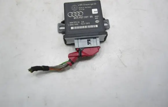 Audi A5 8T 8F Light module LCM 8K5907357 00837914 00040152