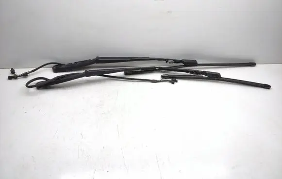 Volvo XC60 Windshield/front glass wiper blade W000082546 W000071208