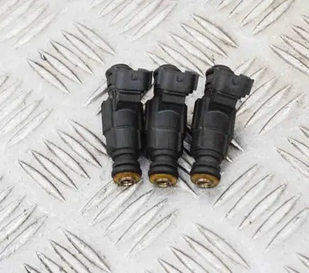 Peugeot 2008 I Fuel injectors set 9676017480