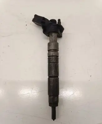 Mercedes-Benz E A207 Fuel injector A6420701187
