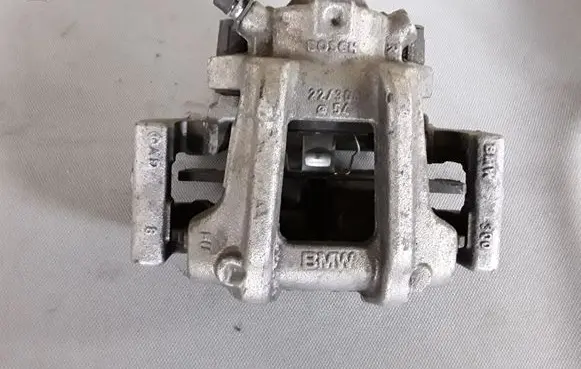 BMW 3 F30 F35 F31 Front brake caliper 6799465