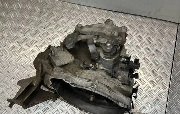 Opel Astra J Manual 6 speed gearbox 13248569