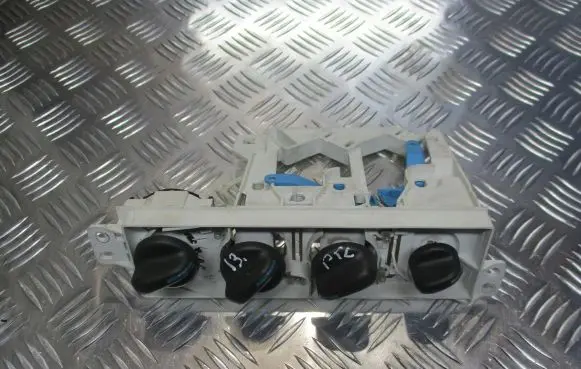 Chrysler PT Cruiser Interior fan control switch 