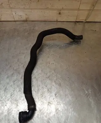 Audi A6 S6 C6 4F Engine coolant pipe/hose 8E0122293 660360