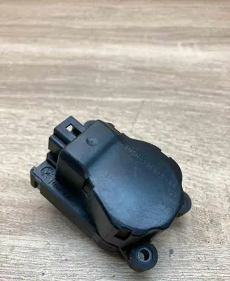 Ford Mondeo Mk III Air flap motor/actuator 3M5H19E616AA EAD251 USED