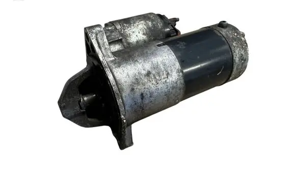 Opel Astra J Starter motor 55353857 M001T30072
