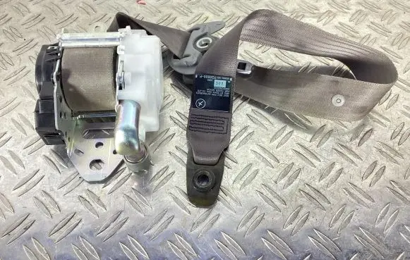 Lexus GS 300 350 430 450H Front seatbelt 7Q2600P