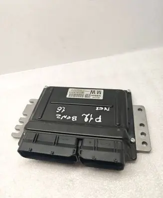 Nissan Primera Engine control unit/module MEC37061 A26Y25