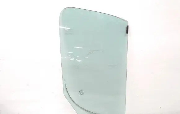 Peugeot Boxer Front door window/glass (coupe) 