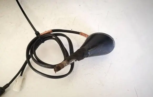 Toyota Corolla Verso E121 Aerial GPS antenna 