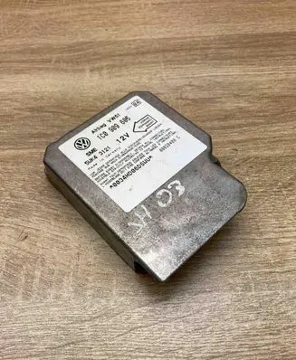 Skoda Fabia Mk1 (6Y) Airbag control unit/module 1C0909605 5WK43121