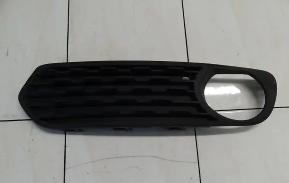 BMW 1 F20 F21 Front bumper lower grill 7245869
