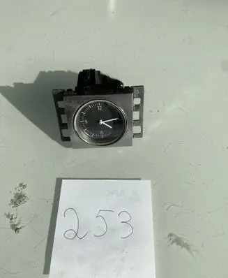 Volkswagen PASSAT B7 Clock 3AA919204A 194805814