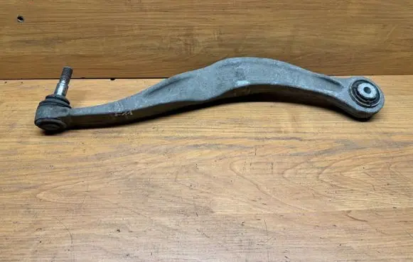 Rear control arm