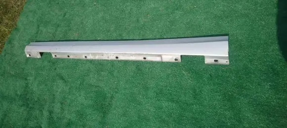 Mercedes-Benz C AMG W204 Foot area side trim A2046900340