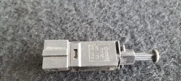 Volkswagen Bora Brake pedal sensor switch 927189D MW0927189D