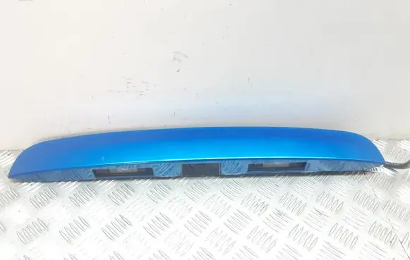 Nissan Note (E11) Trunk door license plate light bar 
