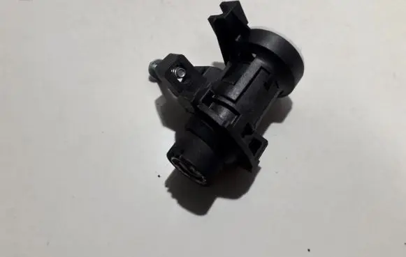 Mercedes-Benz C AMG W204 Tailgate exterior lock a2047500061