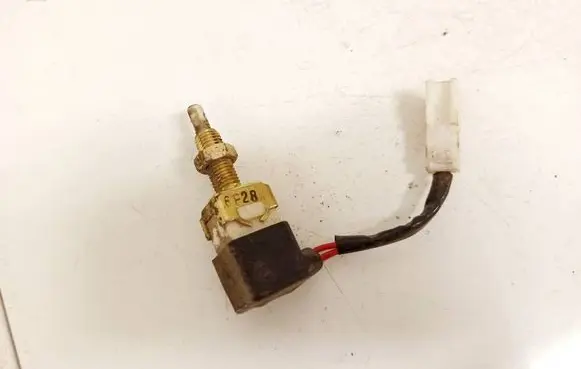 Hyundai i30 Brake pedal sensor switch
