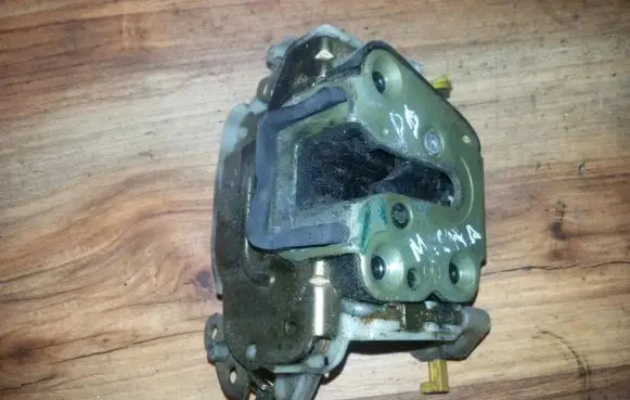 Nissan Micra Front door lock