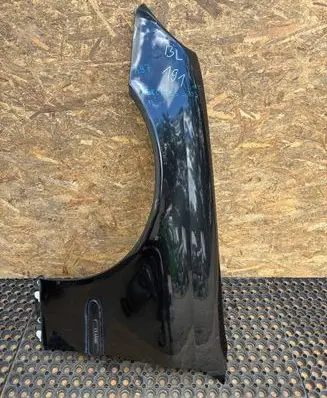 Mercedes-Benz C W203 Fender