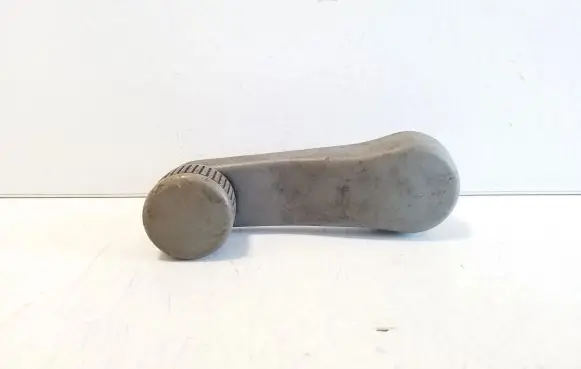 Volkswagen Transporter - Caravelle T4 Front door window winding handle 1H0837581D