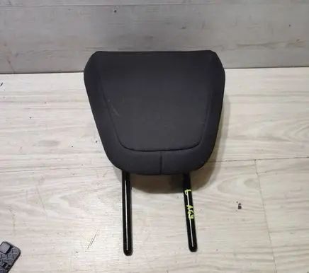 Opel Corsa F Rear seat headrest 