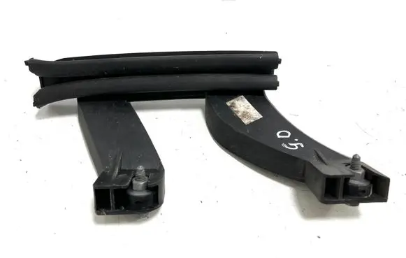 Peugeot 308 Rear door windshield rail 980214678001 9802146780