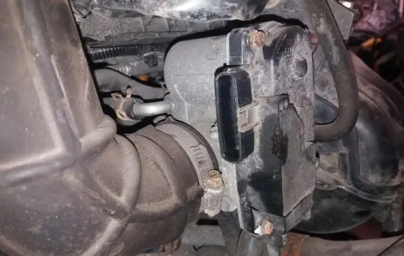 Suzuki Splash Throttle valve 