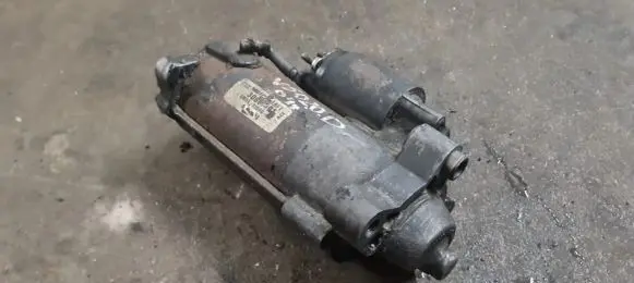 Volvo S40 Starter motor 30667494