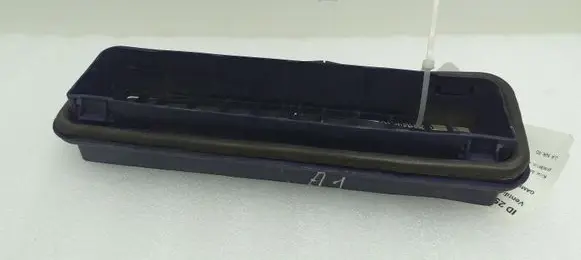 Audi A1 Quarter panel pressure vent 6X0819465D 6X0819465