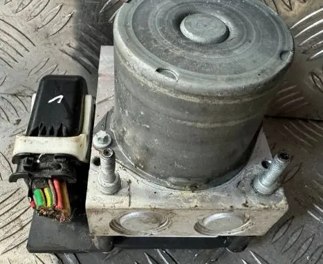 Peugeot 308 ABS Pump 0265951870 9H05