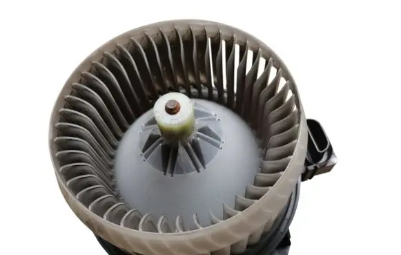 Suzuki Swift I Heater fan/blower 2727000311