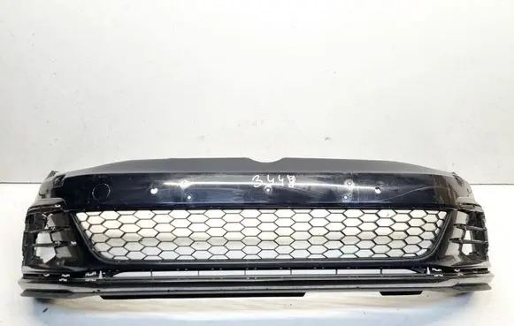 Volkswagen Golf VII Front bumper 5G0807221L