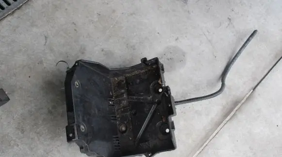 Mercedes-Benz Citan W415 Battery tray 648609175R