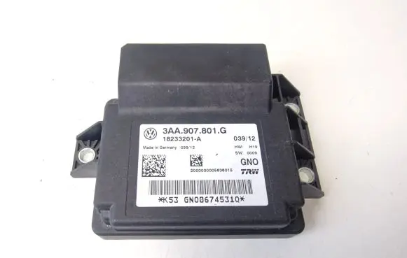 Volkswagen PASSAT CC Hand brake control module 3AA907801G