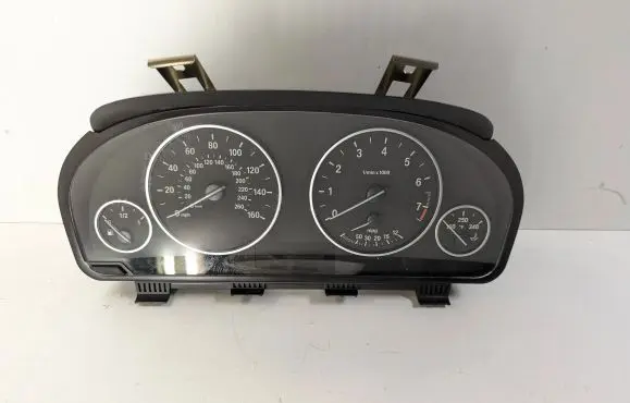 BMW X3 F25 Speedometer (instrument cluster) 9257325 006043051 17649411