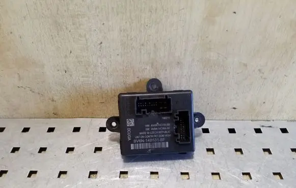 Ford Focus Door control unit/module BV6N14B531BF