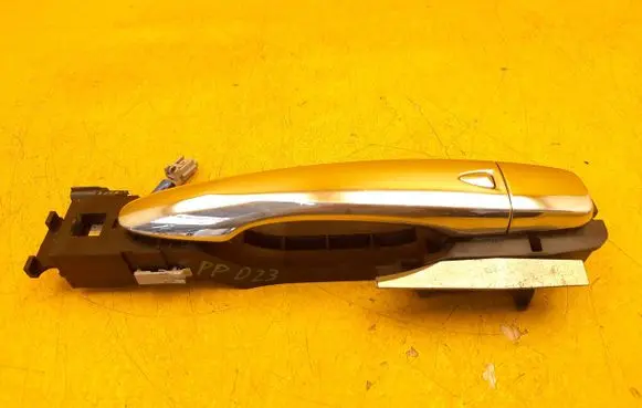Nissan NP300 Front door exterior handle